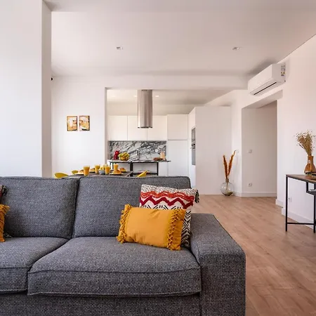 Apartmán Downtown With River View And Ac By Lisbeyond *